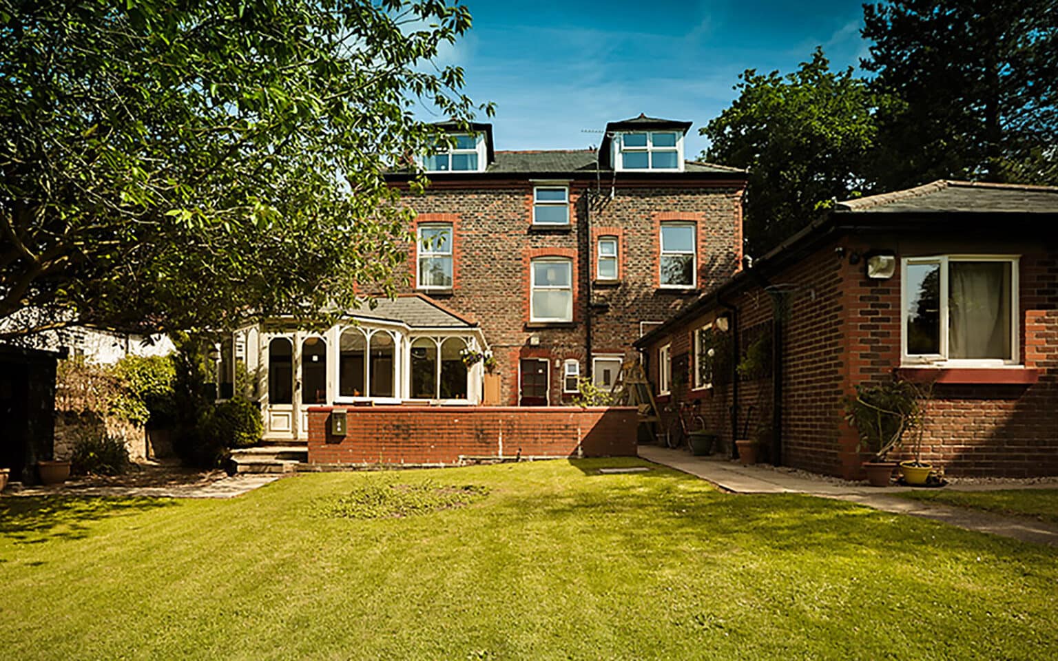 Current job vacancies Young Foundations